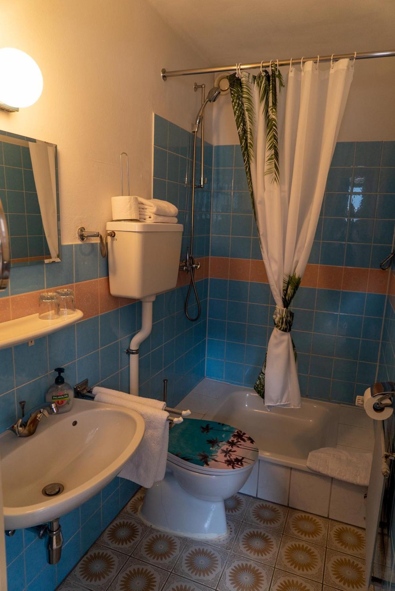Hotel Bavaria 인젤 객실 사진